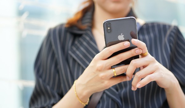  Come registrare lo schermo del tuo iPhone (iOS) "larghezza =" 600 "altezza =" 350 "/> </p><div class='code-block code-block-2' style='margin: 8px auto; text-align: center; display: block; clear: both;'>
<script async src=