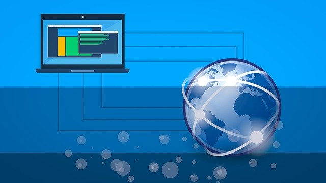  Struttura Internet "larghezza =" 640 "altezza =" 360 "/> </p>
<p> Per spiegare questo concetto, è prima necessario parlare un po 'della struttura Internet <strong> </strong>. Questo di solito viene confrontato con un iceberg diviso in due grandi sezioni: </strong> Surface Web </strong>o Surface Internet e <strong> Deep Web </strong> o Internet sommerso. </p>
<p> Il <strong> Surface Web </strong> sarebbe la parte di quell'iceberg che possiamo vedere ed è composto da <strong> tutto il contenuto indicizzato </strong> da Google, Bing o uno dei principali motori di ricerca sul mercato. Ciò raggrupperebbe <strong> 10% </strong> di tutte le pagine Web trovate su Internet. </p>
<p> Il <strong> Deep Web </strong> sarebbe la parte dell'iceberg sommerso sott'acqua e che non possiamo vedere. Sarebbe il restante <strong> 90% </strong> delle pagine Internet e al quale non possiamo accedere facilmente poiché <strong> non sono indicizzati </strong> da nessuno dei motori di ricerca commerciale (Google, Bing, Yahoo, ecc.) </p>
<p> Con questi due concetti di base spiegati, capirai facilmente cosa sia il <strong> Dark Web </strong>. Questa è la parte più profonda di Internet del Deep Web, infatti ne occupa uno <strong> 0,1% </strong>. A differenza della maggior parte dei contenuti di Deep Web, Dark Web nasconde intenzionalmente le sue pagine dai motori di ricerca a causa del suo contenuto e per accedervi è necessario un browser specifico. </p>
<h2> <strong> Miti e realtà del Dark Web </strong> </h2>
<p> Il Dark Web è la parte del Deep Web di cui si parla di più ed è normale. Pochi osano avventurarsi in esso e, inoltre, la sua esistenza è stata coinvolta solo nel <strong> mistero e nelle storie approssimative </strong> favorite in gran parte da YouTuber in cerca di seguaci. Ma non tutti i miti sono falsi, né il Dark Web è un sito libero da quegli orrori nascosti di cui si è parlato così tanto. </p>
<p> <img decoding=