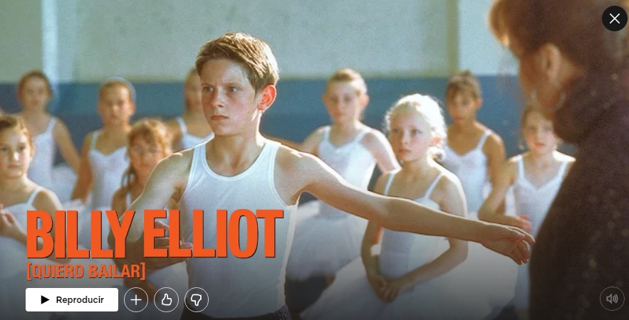  Billy Elliot su Netflix "larghezza =" 600 "altezza =" 306 "/> </p>
<p> Emozionale, commovente e pieno di ottimismo e buone intenzioni. <strong> Billy Elliot (I Want to Dance) </strong> mostra la vita di Billy (Jamie Bell), un ragazzo inglese di 11 anni che abbandonò le lezioni di boxe per perseguire la sua vera passione, <strong> balletto </strong>. Suo padre (Gary Lewis) non approva l'hobby di suo figlio, poiché <strong> rompe con i canoni </strong> ciò che un ragazzo dovrebbe piacere. Il film ritrae perfettamente la dura vita della classe operaia inglese negli anni '80 ed è anche un grido di liberazione in tutto ciò che riguarda gli stereotipi di genere. Essenziale. </p>
<p> <strong> VEDERE BILLY ELLIO </strong> <strong> T </strong> <strong> (VOGLIO BALLARE) SU NETFLIX </strong> </p>
<h2> <strong> Clueless (Out of Wave) </strong> </h2>
<p> <img decoding=